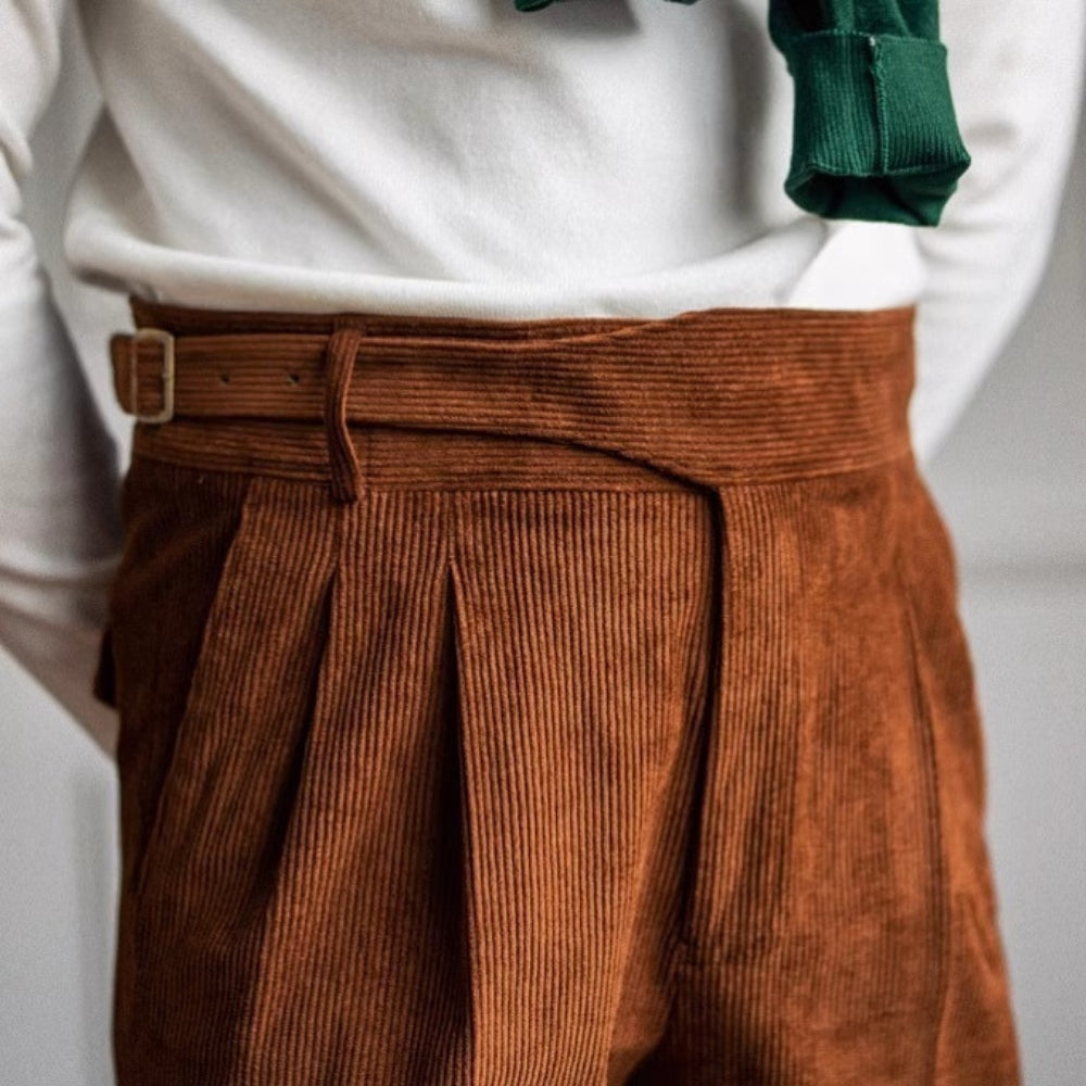 Old Money – Drapierte Hose mit weitem Bein