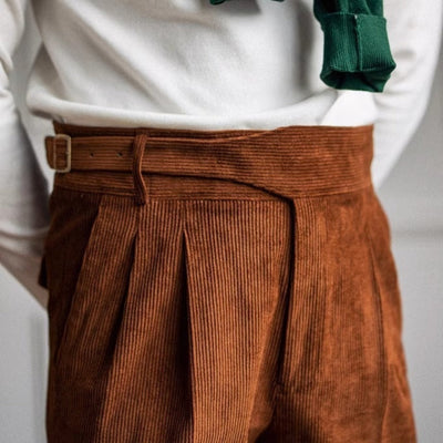 Old Money – Drapierte Hose mit weitem Bein