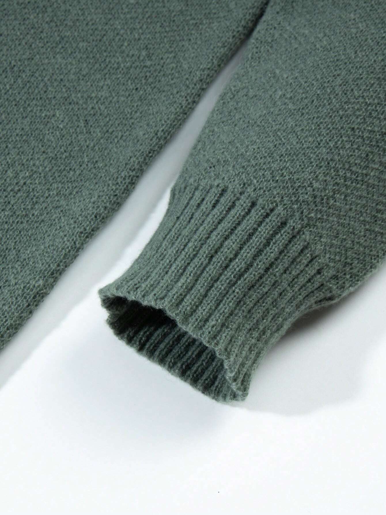 Lässiger Strickpullover von Old Money