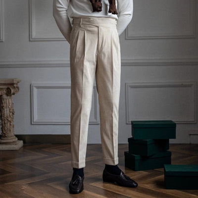 Old Money – Drapierte Hose mit weitem Bein