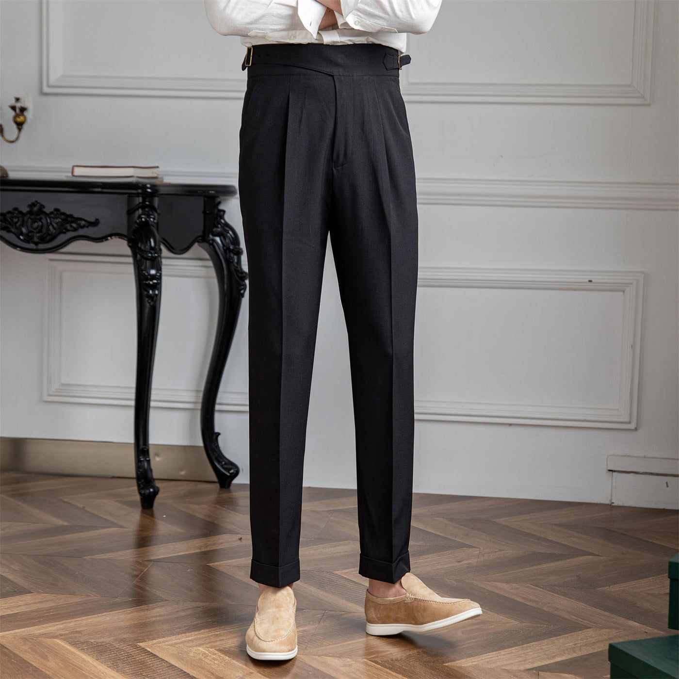 Old Money – Bundfaltenhose mit geradem Bein