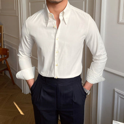 Old Money – Lässiges Slim-Fit-Hemd mit großer Spitze
