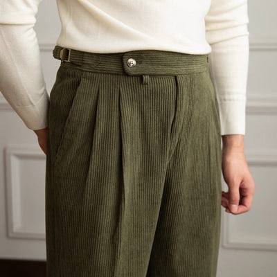 Old Money – Drapierte Freizeithose aus Cord