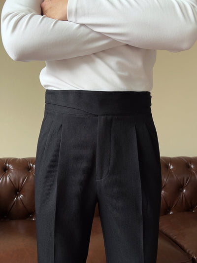 Old Money Old Money Gurkha-Hose mit hoher Taille
