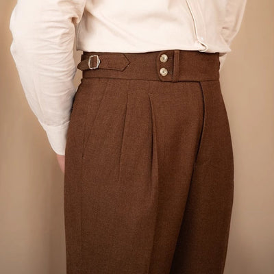Old Money – Gerade Anzughose mit hoher Taille und verstellbarer Schnalle