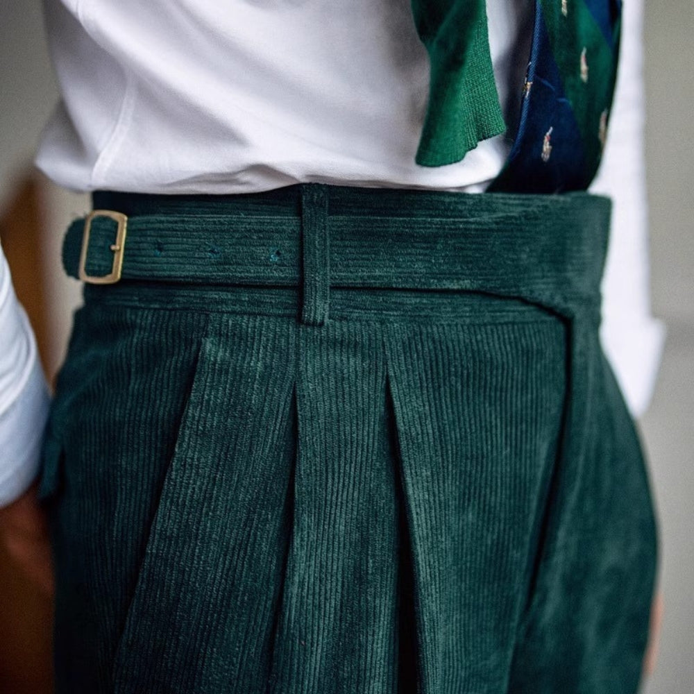 Old Money – Drapierte Hose mit weitem Bein