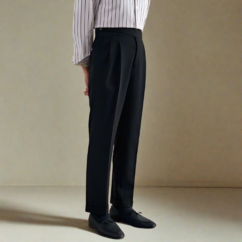 Couture - Bundfaltenhose mit Doppelknopf
