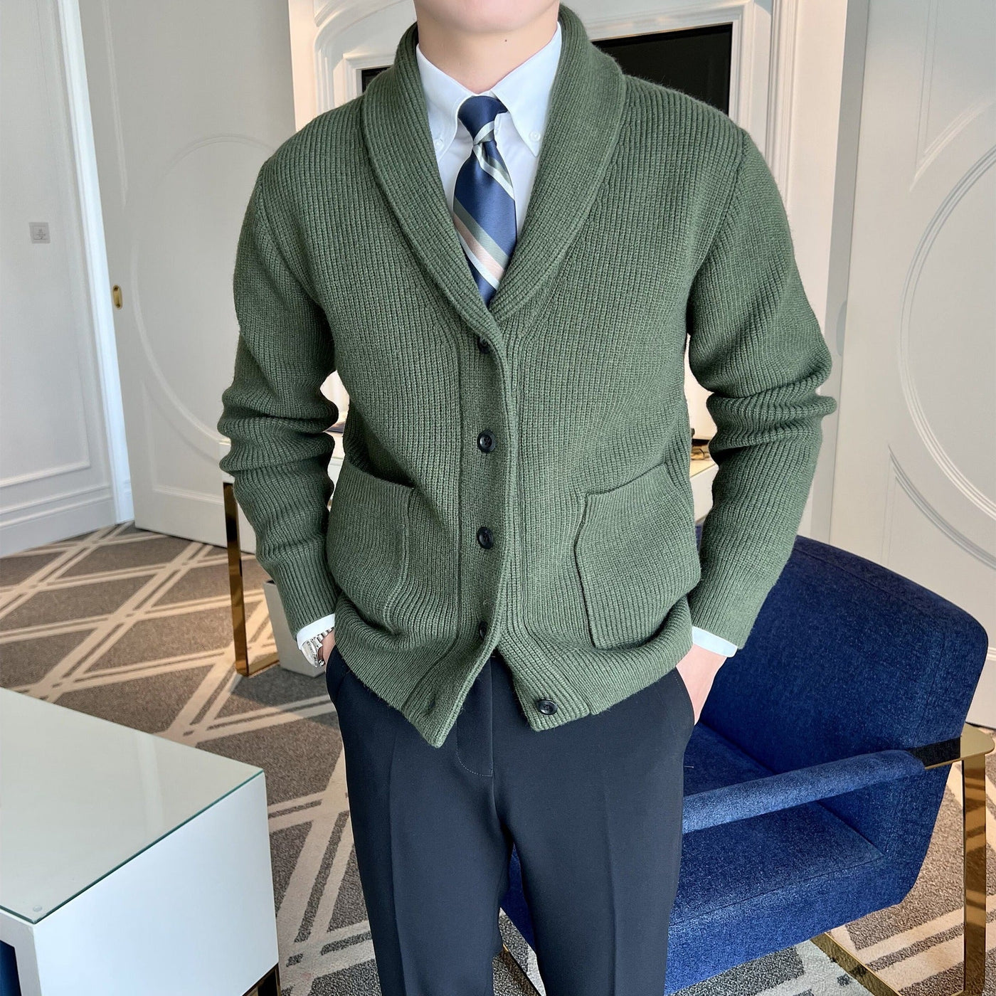 Old Money – Strick-Cardigan mit V-Ausschnitt